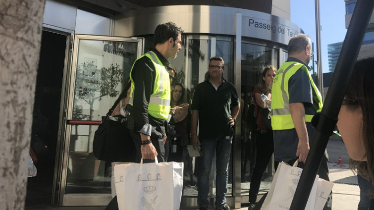 Registros y detenciones de altos cargos catalanes en varias sedes de la Generalitat