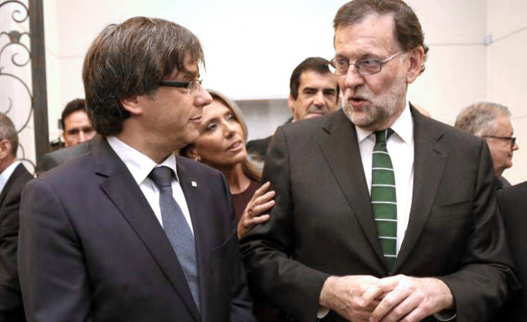 Al Gobierno le basta un 'no' de Puigdemont para olvidar el último mes