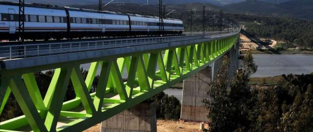 O trazado da alta velocidade do Eixo Atlántico estará operativo este sábado