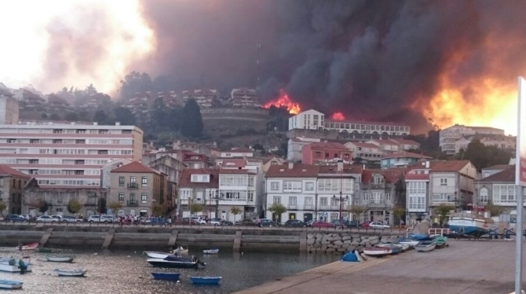 Situación crítica con 14 incendios con situación 2 de alerta