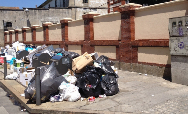Galicia es la segunda comunidad que genera más residuos por habitante