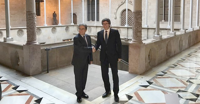 El Gobierno, satisfecho por que Puigdemont reconozca la legalidad de las elecciones