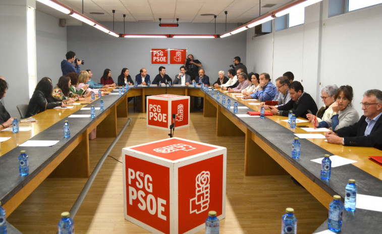 La dirección del PSdeG ratifica a Leiceaga como portavoz parlamentario