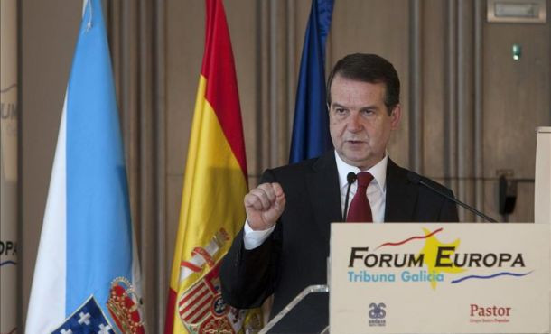 Caballero critica que Feijóo “mire para otro lado” en materia aeroportuaria