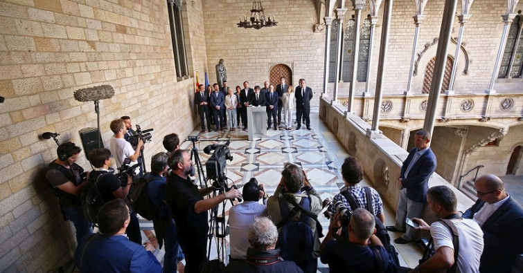 ​La consigna de Puigdemont a los ex consellers: 