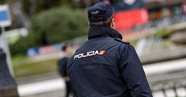 Detenidos dos policías por robo de armas y la muerte de un agente