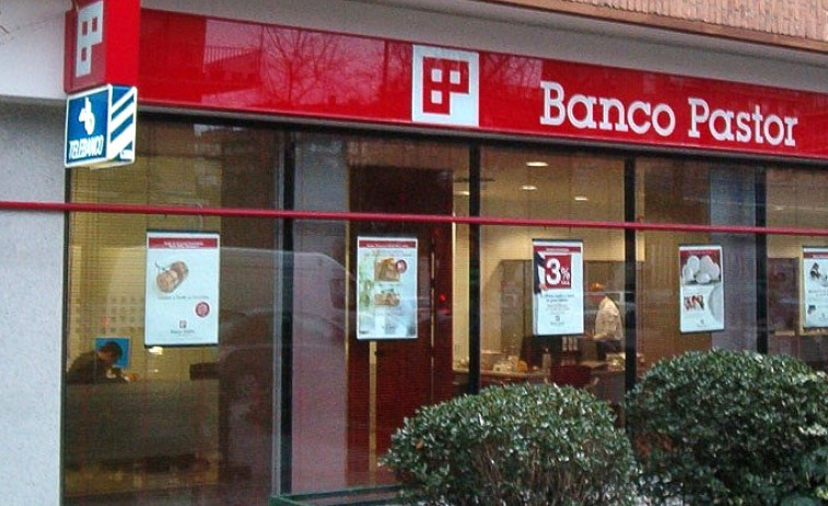 ​El Santander firma el ERE entre presiones para que Banco Pastor siga existiendo