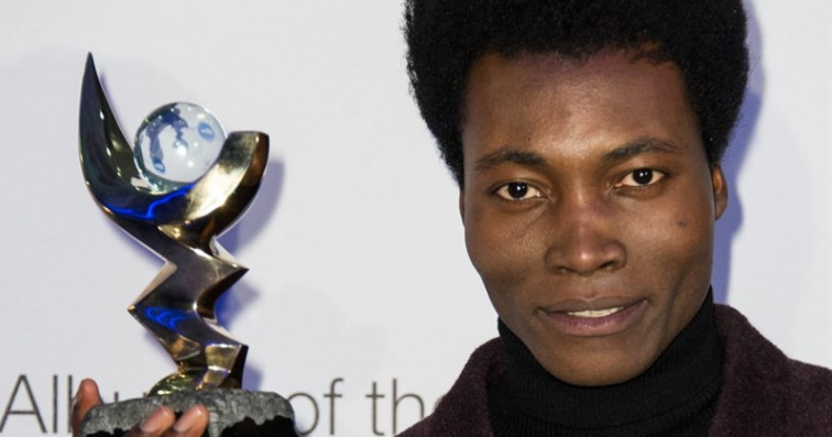 Benjamin Clementine llega a Vigo por el 'Super Buck Under Fest'