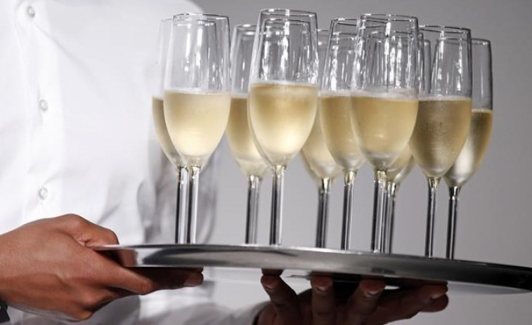 ​Un detenido por distribuir 20.000 botellas de champán francés falso