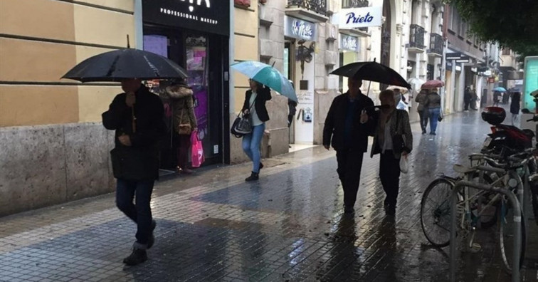 Los paraguas y los chubasqueros protagonizarán las cabalgatas de Reyes en Galicia
