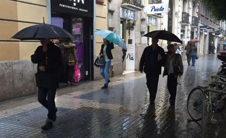 Los paraguas y los chubasqueros protagonizarán las cabalgatas de Reyes en Galicia