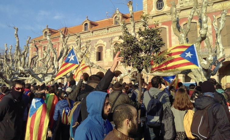 ​El independentismo catalán, dividido, busca 