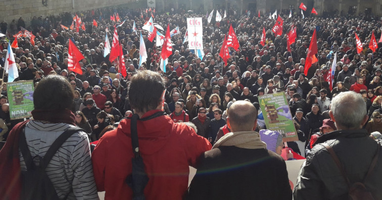 La manifestación en defensa de la sanidad pública logra un apoyo multitudinario