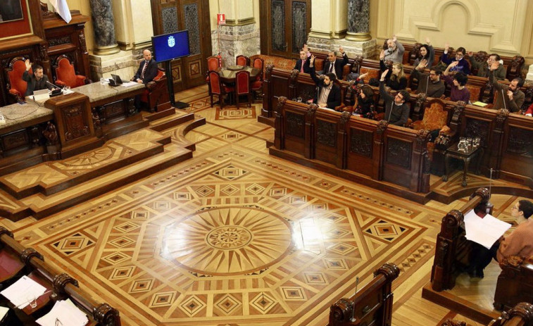 Xulio ​Ferreiro saca adelante los presupuestos con el apoyo del PSOE