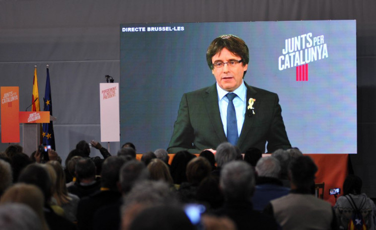 ​El partido de Puigdemont solicita cambiar la ley para investirle a distancia