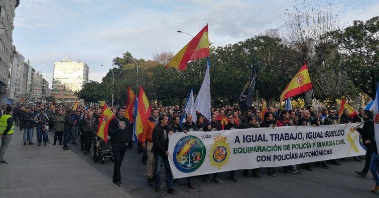 Manifestación por la equiparación de salarios entre los policías