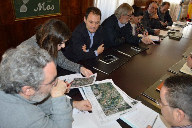 Comisión lindano Mos