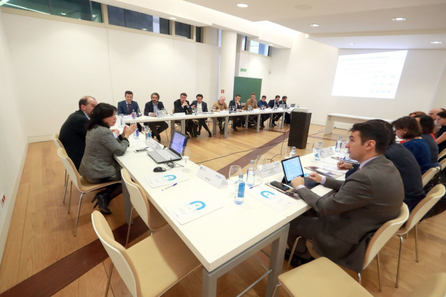 A Directora Da Amtega, Mar Pereira, Recibe A Unha Delegación Do Goberno De Canar