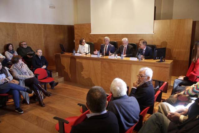 12,30 H.-  O Secretario Xeral De Política Lingüística, Valentín García, Particip