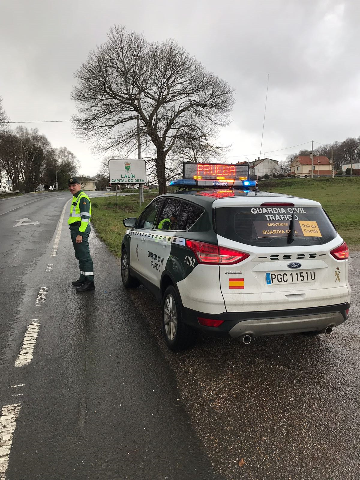 Control de la Guardia Civil durante el Rally do Cocido