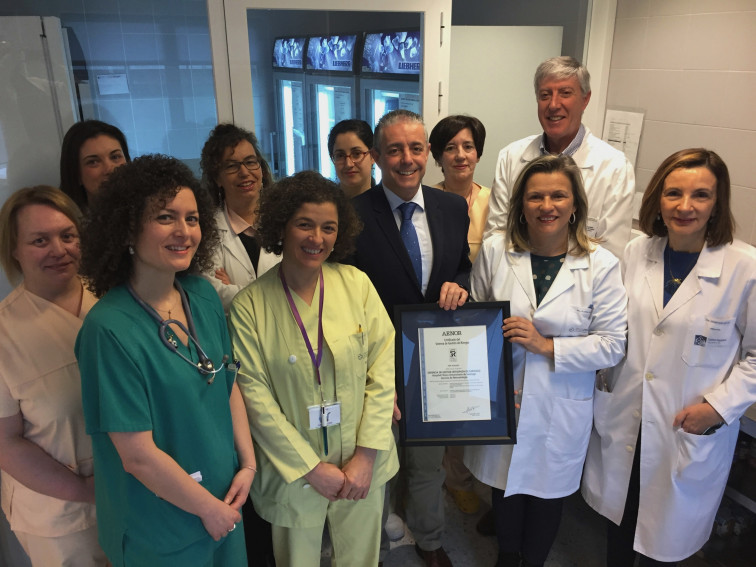 El banco de leche materna del CHUS, primero en España certificado por gestión de riesgos para la seguridad del paciente