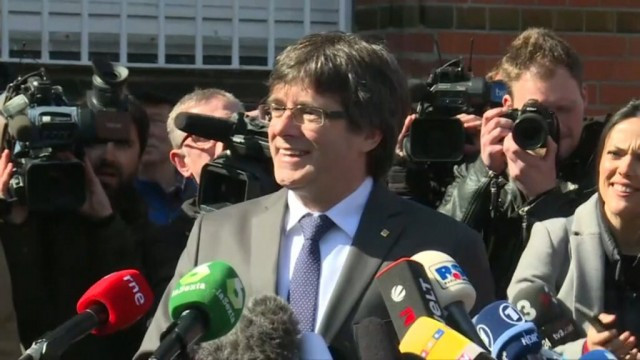 ​Puigdemont sale de prisión pidiendo diálogo