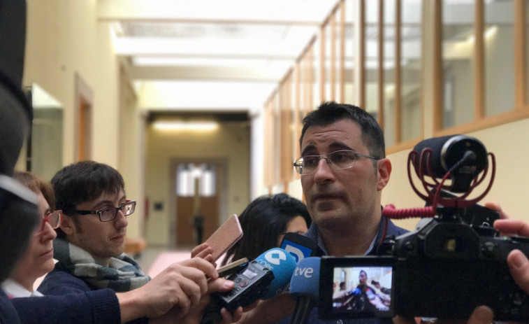 Dimite un diputado de Podemos Galicia por su currículum falso