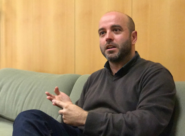 El portavoz de En Marea, Luís Villares, en una entrevista con Europa Press