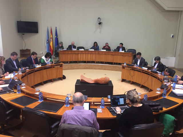 El secretario xeral de Emigración, Antonio Rodríguez Miranda en el Parlamento