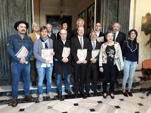Presentación de la edición de la revista Galegos con el cuaderno por el Vindel