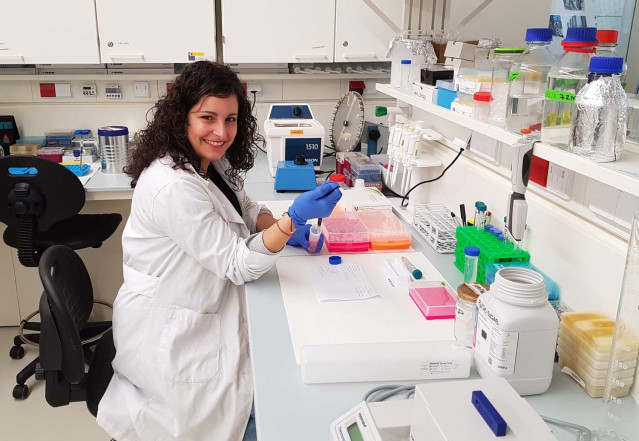 La bióloga de la Universidade de Vigo (UVigo) Andrea Fernández Carrera