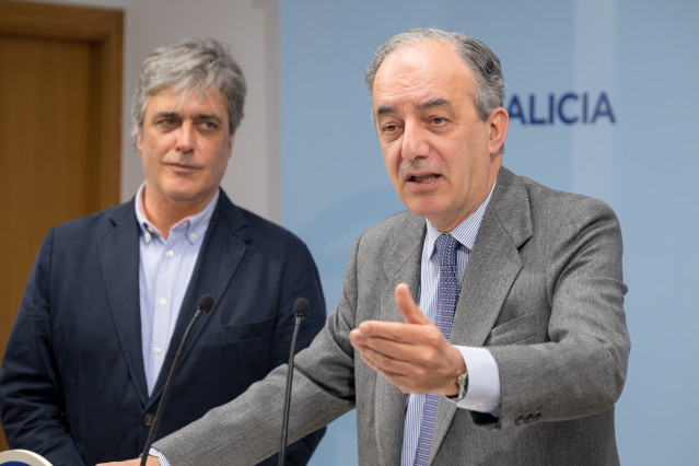 Pedro Puy y Francisco Millán Mon (PPdeG) en la rueda de prensa