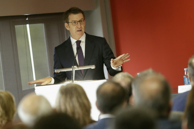 Feijóo en la presentación del enlace de San Cibrao con la A-52