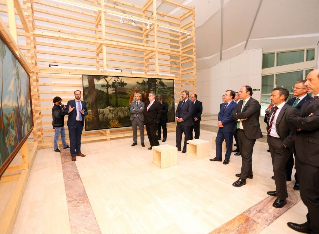 El comité de dirección de Abanca viista la exposición 'Galicia Universal'