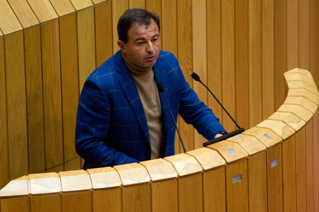 Javier Guerra Comparece En El Parlamento Gallego
