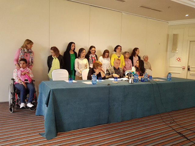 Rueda de prensa del abogado de Miguel Rosendo junto a consagradas de la Orden