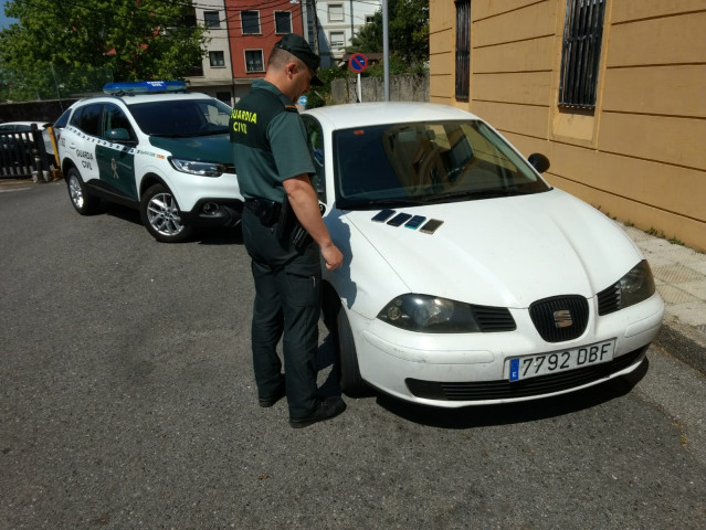 Tres detenidos por robos en Sanxenxo y Marín.