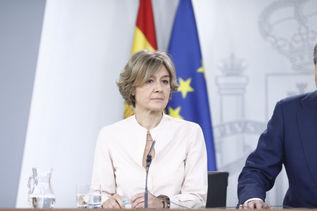 Isabel García Tejerina en la rueda de prensa tras el Consejo de Ministros