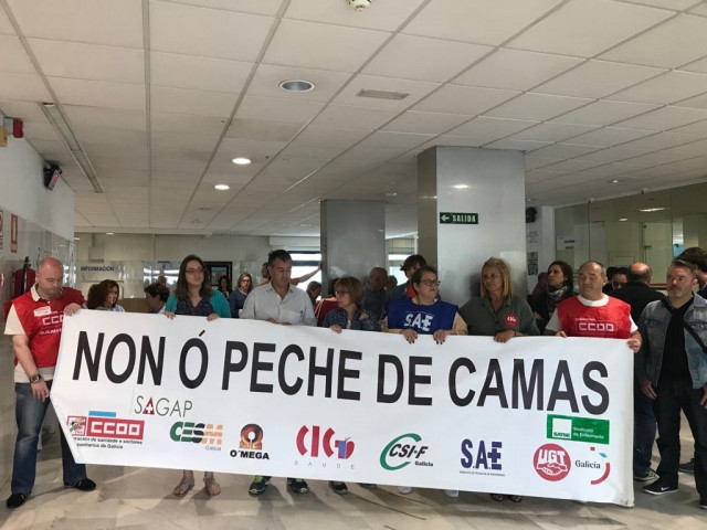 Protesta en el Hospital de Conxo en Santiago contra el cierre de camas.