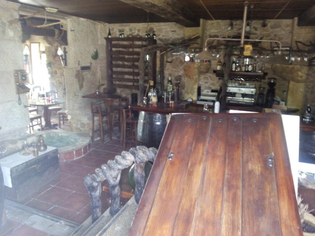 Efectos de la explosición de un almacén irregular de material pirotécnico enTui.