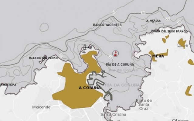 Remolcado al mullere coruñés de Oza un pesquero con 15 tripulantes.