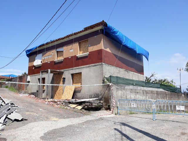 Una de las casas afectadas por la explosión pirotécnica en Tui