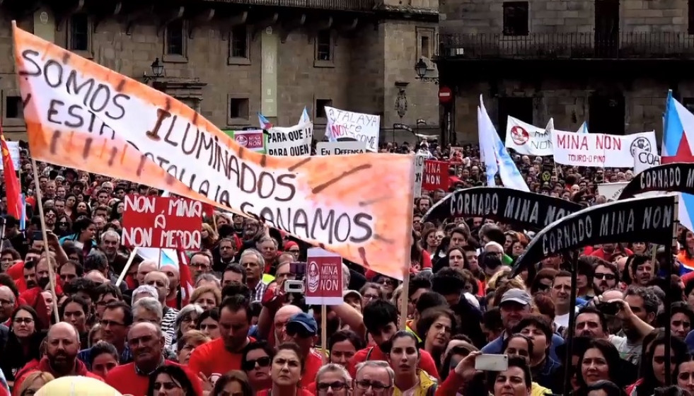 Manifestacion mina touro opino