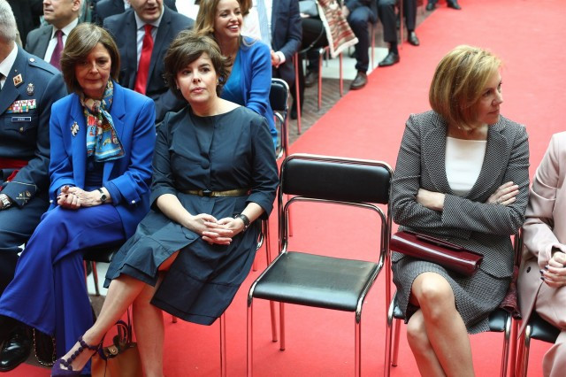 Santamaría y Cospedal confirman que competirán por la sucesión a la que Feijóo renunció