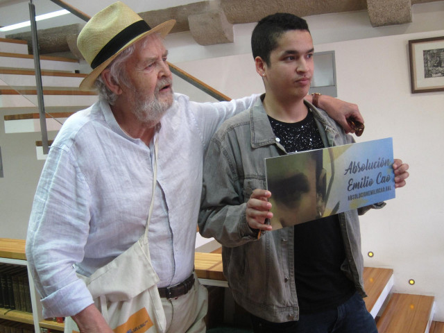 Xosé Manuel Beiras junto a Emilio Cao