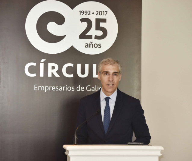 Francisco Conde en un almuerzo-coloquio en el Círculo de Empresarios de Galicia