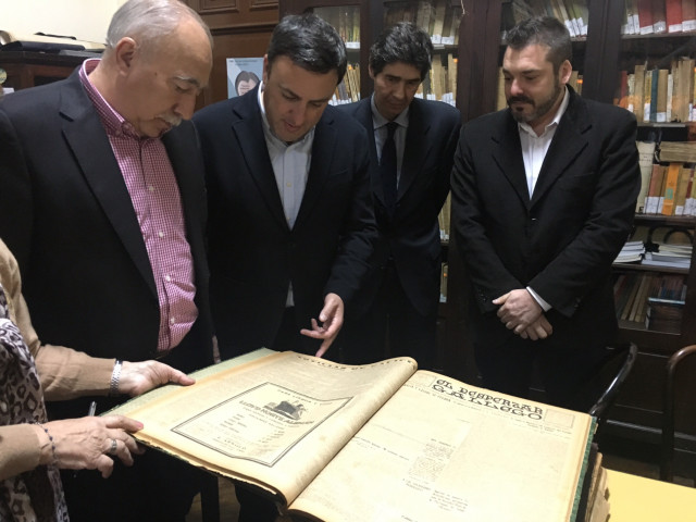 Valentín González Formoso visita el Museo da Emigración Galega