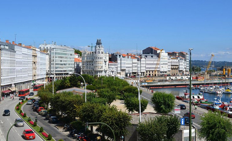 A Coruña suspende en casi todos los servicios municipales
