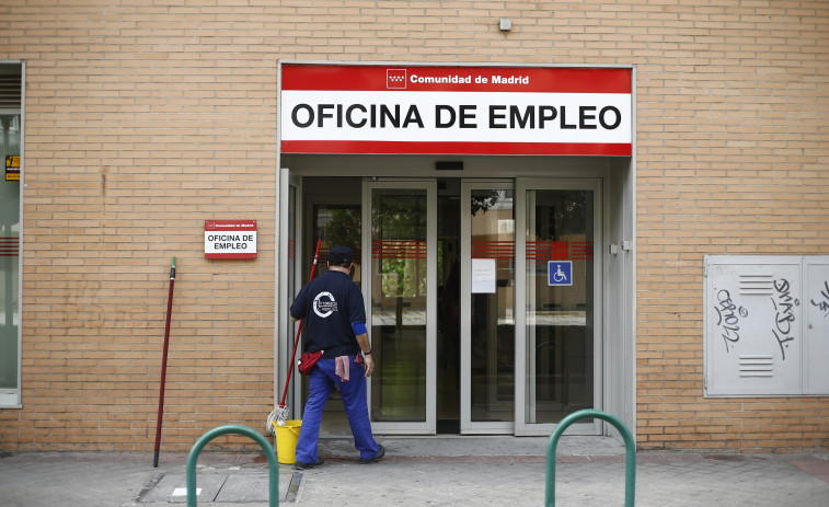 Galicia tarda 0,55 días en reconocer las prestaciones por desempleo, por debajo de los 1,14 estatales