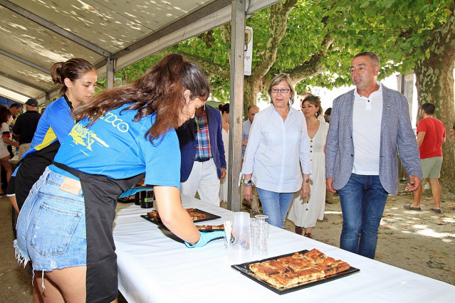 Pé De Foto: Rosa Quintana Destaca Que A Produción De Mexillón En Galicia Acadou